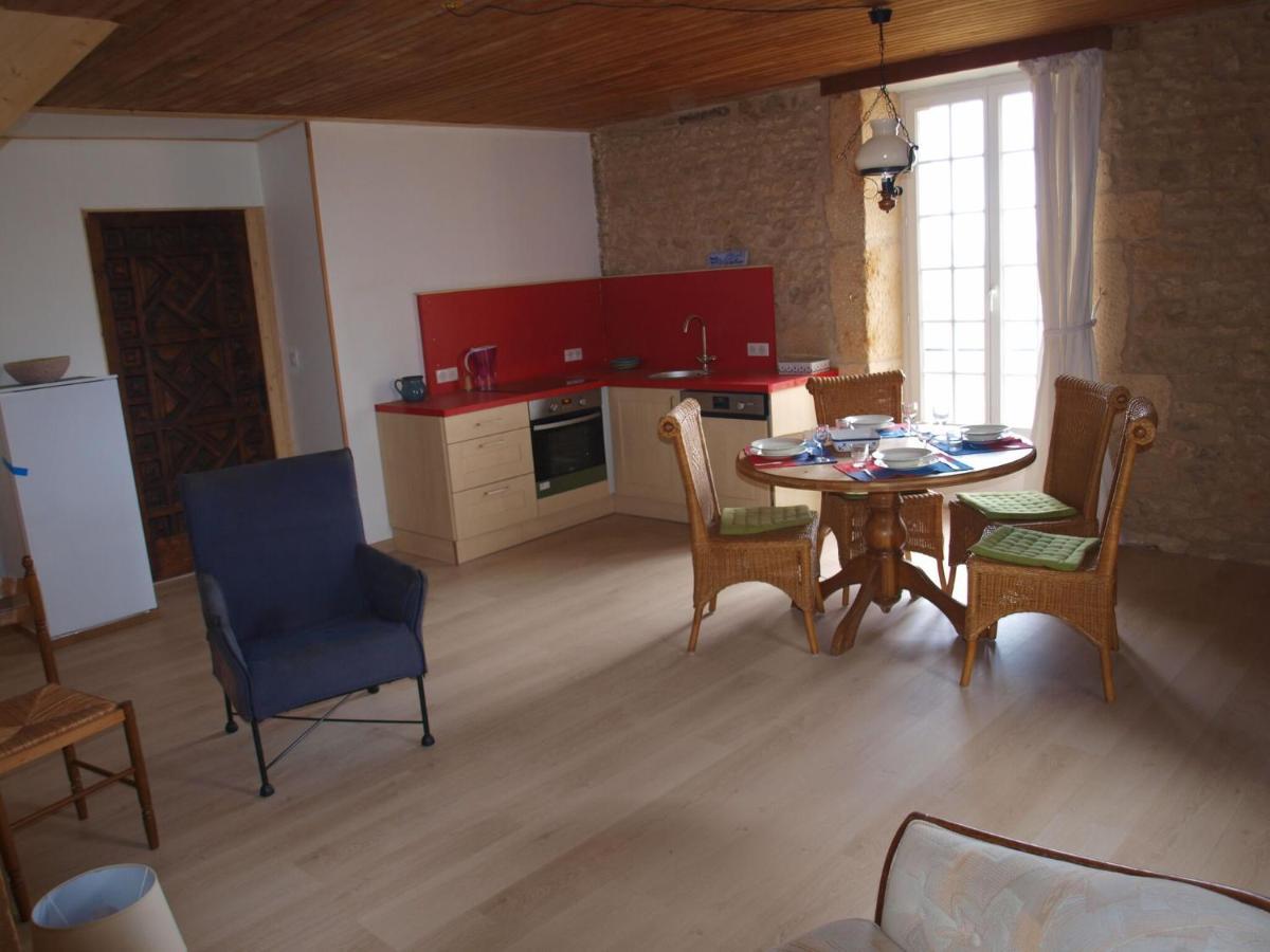 Cozy Cottage In Aquitaine With Private Swimming Pool Peyzac-le-Moustier エクステリア 写真