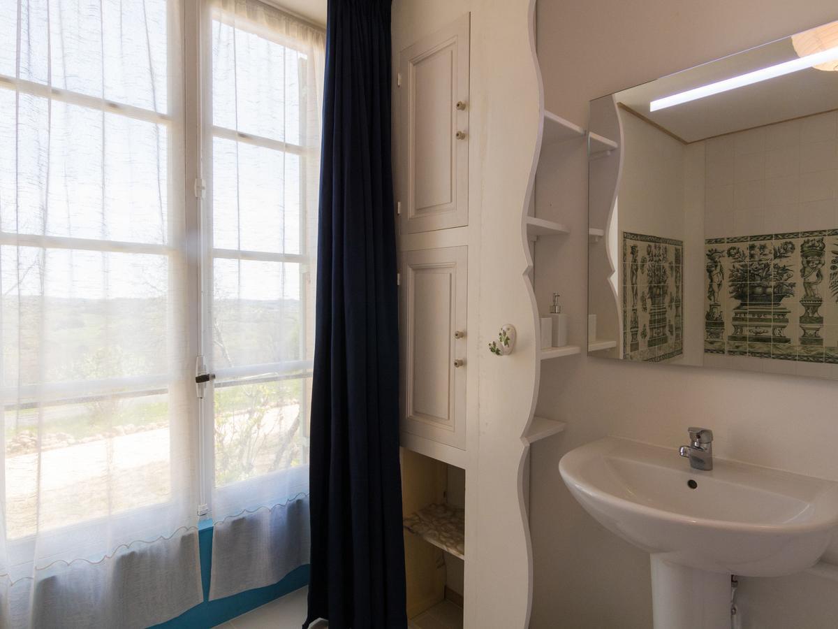 Cozy Cottage In Aquitaine With Private Swimming Pool Peyzac-le-Moustier エクステリア 写真